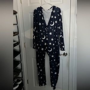 A men’s blue pajama set